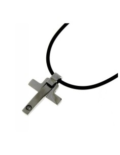 Collar Cruz de Acero